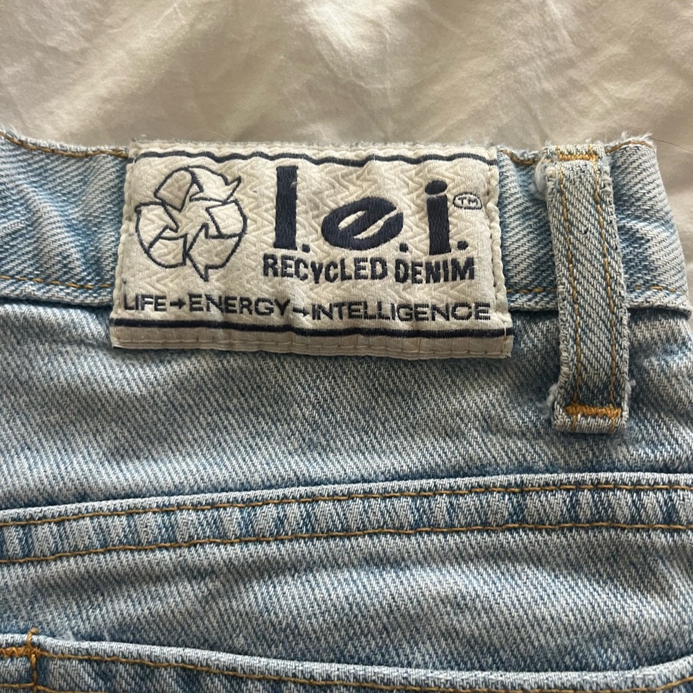 Vintage y2k lei Women's Light Blue Recycled Denim Jeans